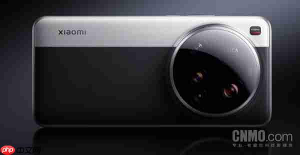 小米 17 Ultra 配置全曝光：行业最大底主摄 + 长焦新技术