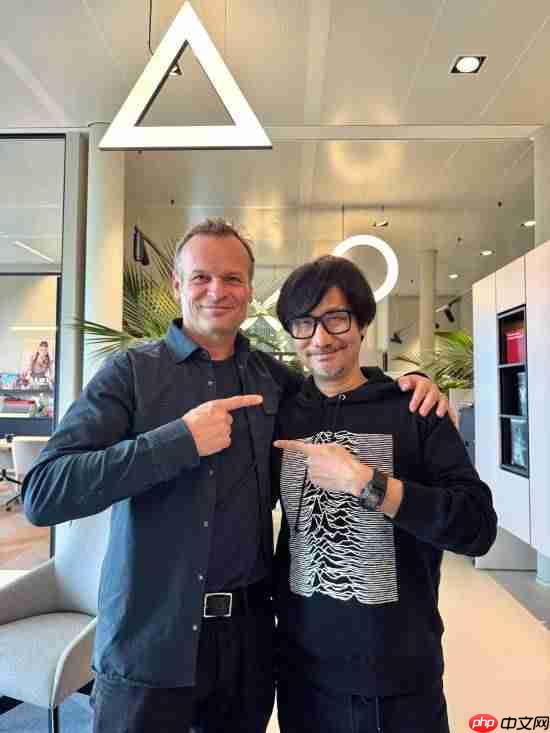 小岛秀夫晒和《地平线》系列开发商合影！又去谈合作了？