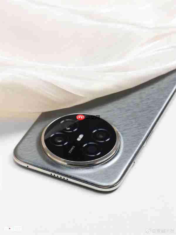4199元起！华为Mate 70 Air图赏抢先看：金丝银锦配色很抢眼 一眼高端