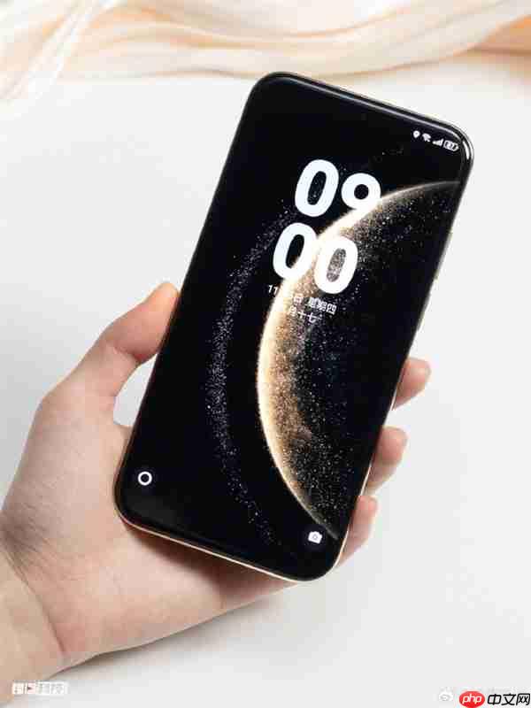 4199元起！华为Mate 70 Air图赏抢先看：金丝银锦配色很抢眼 一眼高端