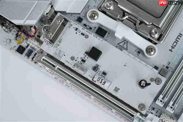 支持10000MT/s内存！微星MPG X870I EDGE TI EVO WIFI主板图赏