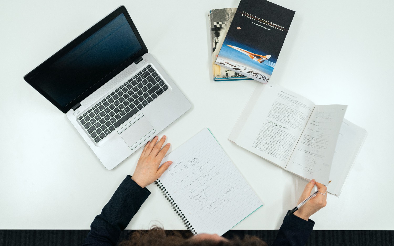 现代机器学习工程师的基本技能：深入探讨