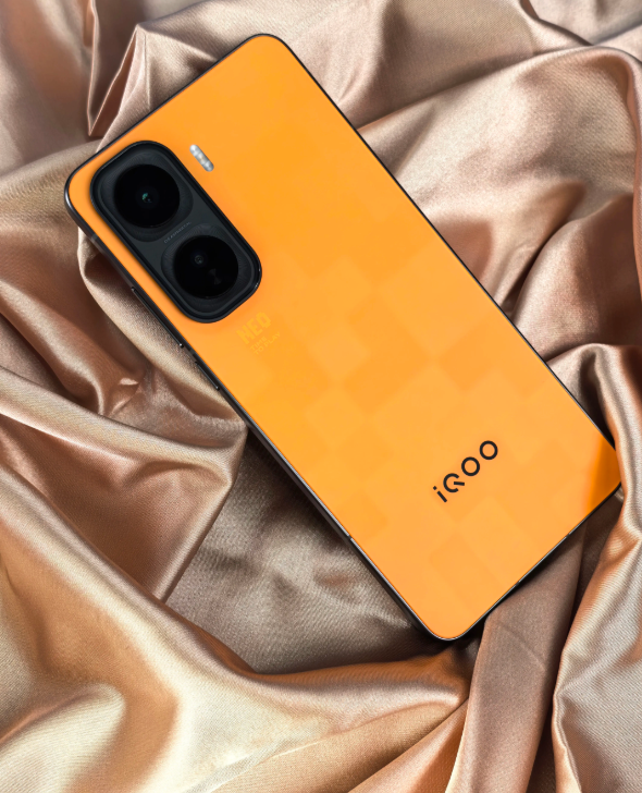 iQOO Neo11详细参数：骁龙8 Elite+Q2自研独显芯片，IP68+IP69！