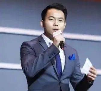 ChatGPT另类启示录：普通人驾驭人工智能的最后一块拼图？｜钛空时间