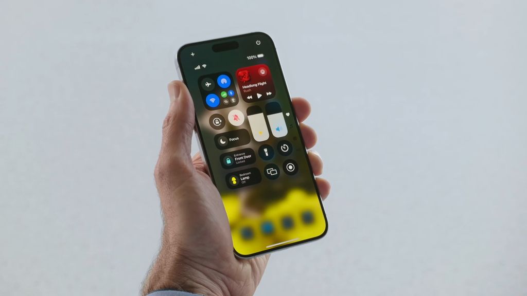 苹果 iOS 18 拥抱个性化：像 2008 年以来安卓系统一样定制主屏幕