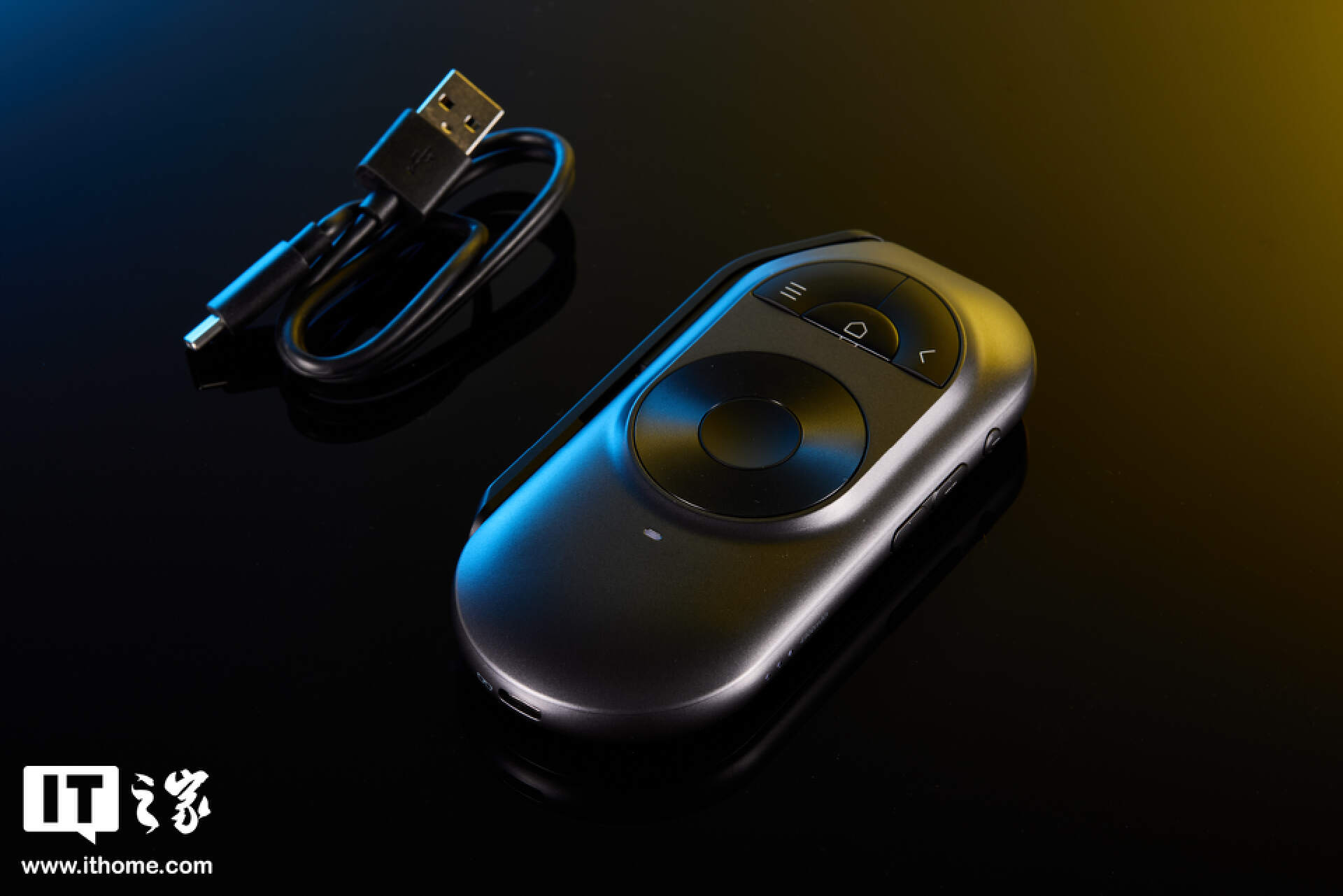 201 英寸巨屏躺着看：雷鸟 Air 2s 智能眼镜图赏