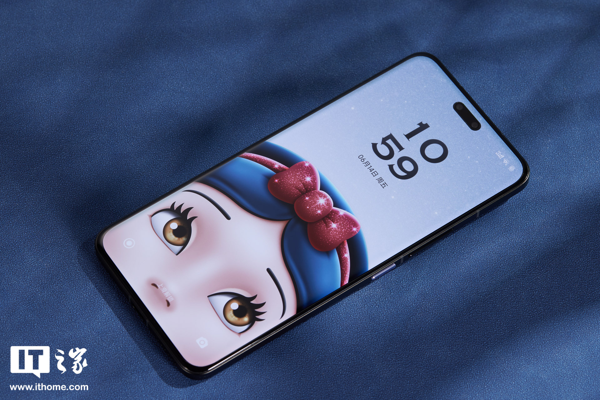 小米 Civi 4 Pro 迪士尼公主限定版图赏：内嵌“魔镜”的深度定制机