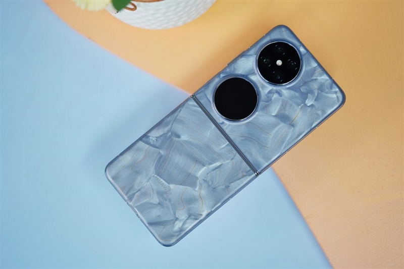 干掉折痕！华为pocket 2全面评测：全能无遗憾的折叠宝盒