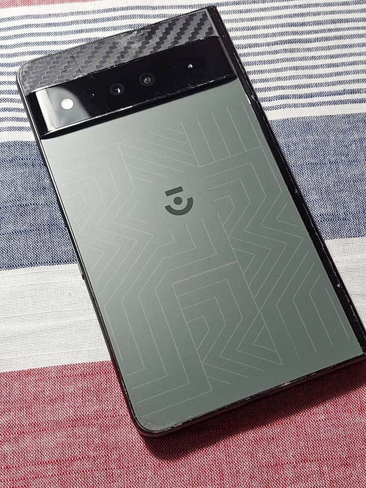 Pixel Fold 的前身，谷歌取消的折叠屏手机“Pipit”现身