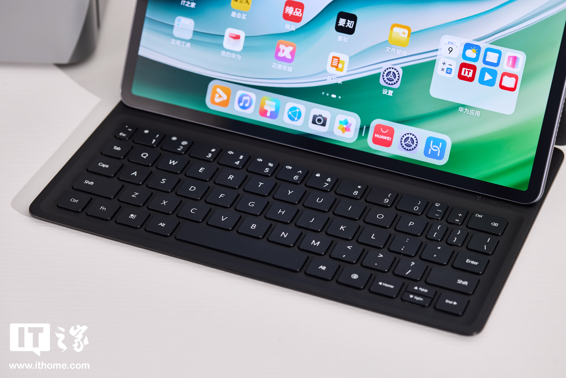 华为擎云 C7（第 2 代）图赏：为企业打造的 PC 级生产力平板