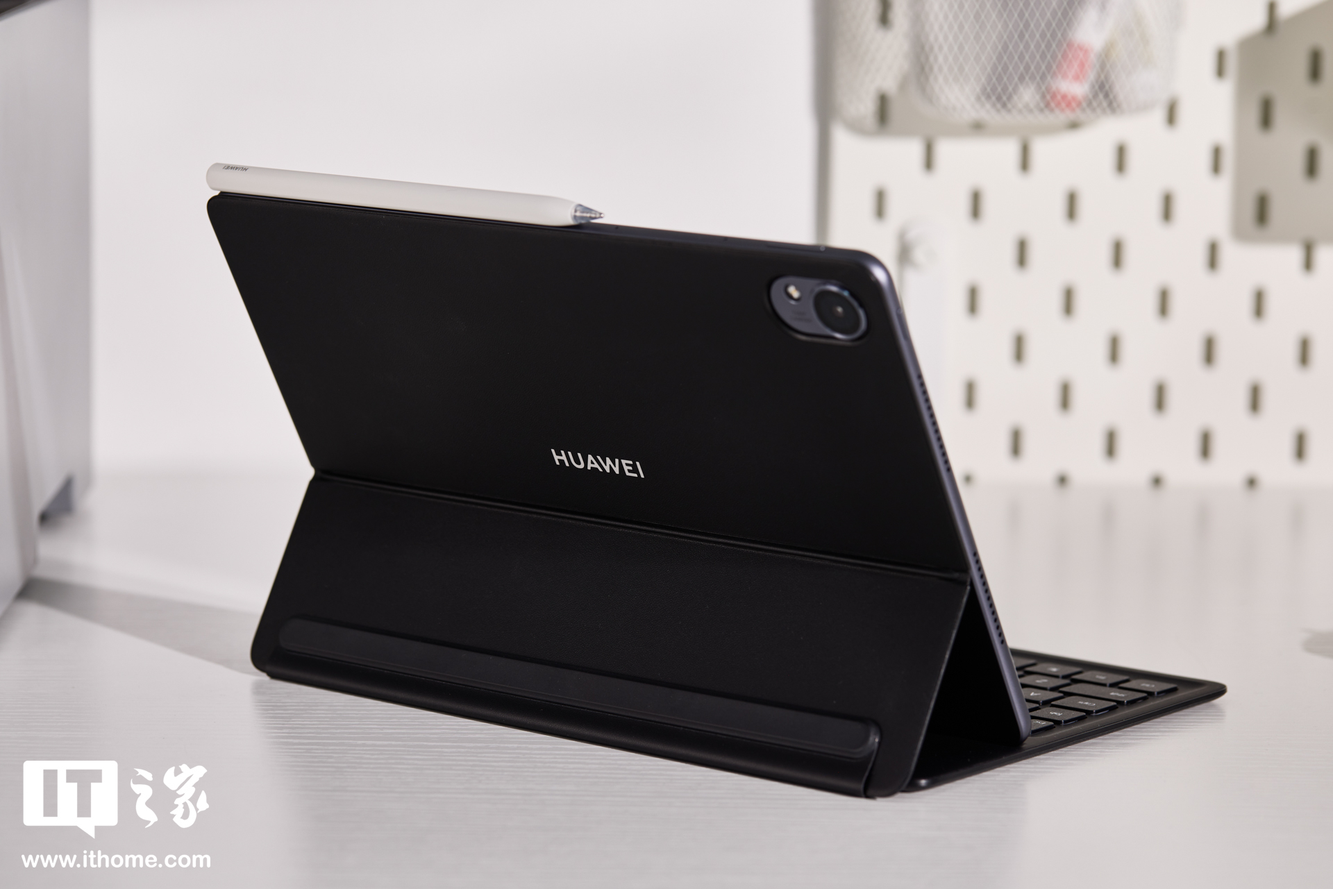 华为擎云 C7（第 2 代）图赏：为企业打造的 PC 级生产力平板