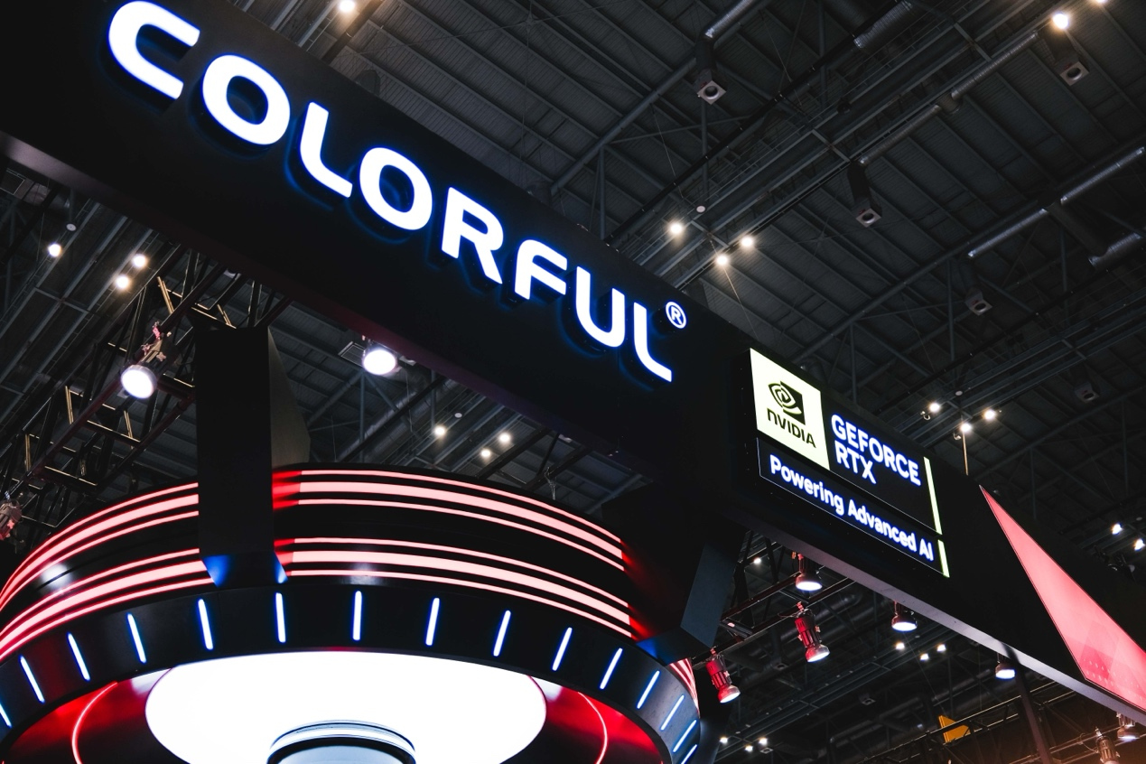 颜值性能两手抓，BW 2024 七彩虹 AI 星球探馆