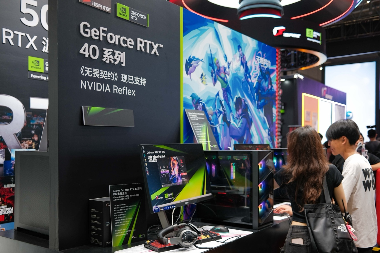 颜值性能两手抓，BW 2024 七彩虹 AI 星球探馆