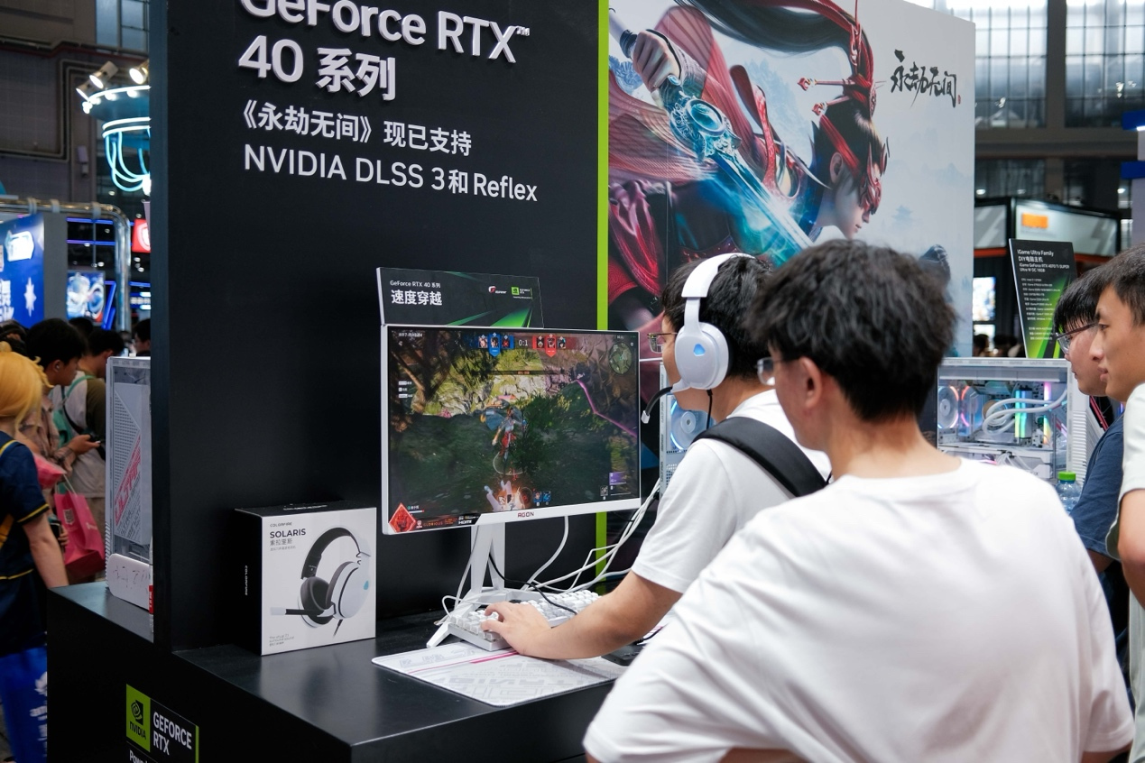 颜值性能两手抓，BW 2024 七彩虹 AI 星球探馆