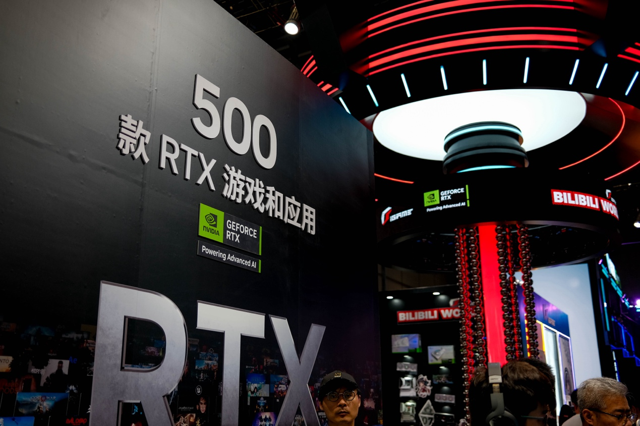 颜值性能两手抓，BW 2024 七彩虹 AI 星球探馆