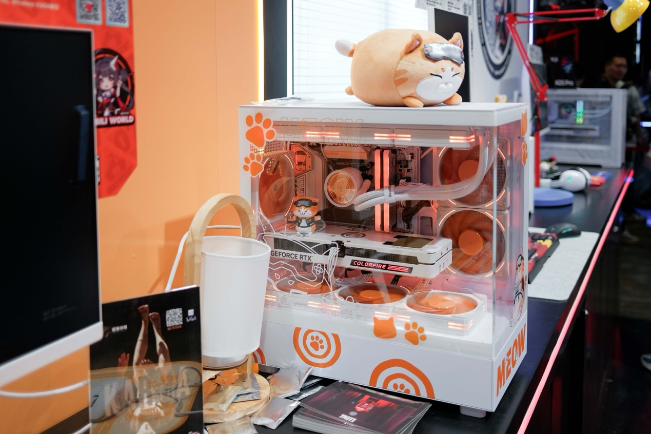 颜值性能两手抓，BW 2024 七彩虹 AI 星球探馆