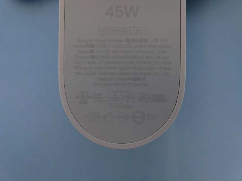 谷歌 Pixel 9 Pro Fold 折叠屏真机曝光：圆角矩形相机模组、潜望长焦镜头