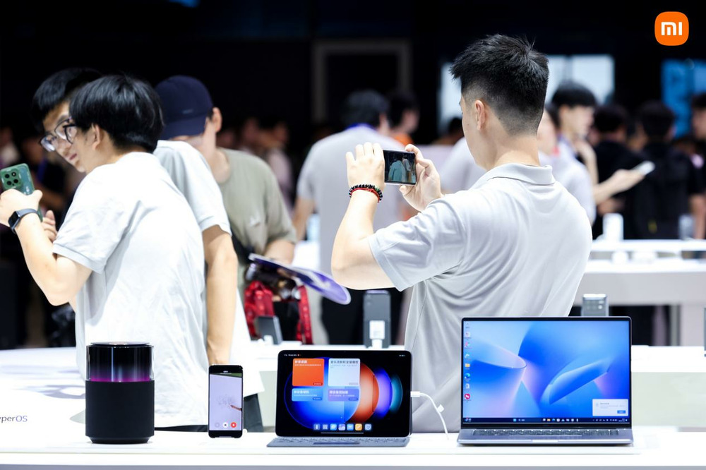 小米SU7 首次亮相 ChinaJoy，小米大小折叠新品同时展出