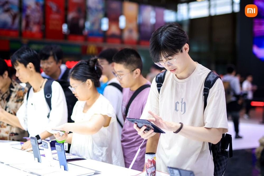 小米SU7 首次亮相 ChinaJoy，小米大小折叠新品同时展出