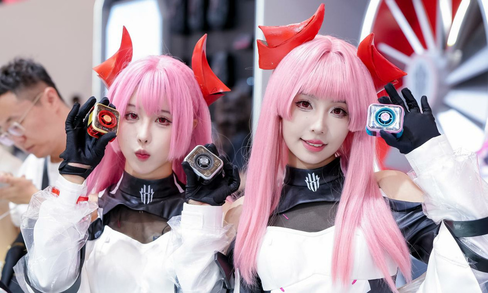 红魔平板黑科技首秀2024 ChinaJoy，震撼视觉新体验