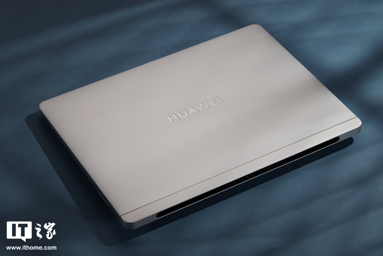 楔形全金属机身，星光灯加持，华为 MateBook GT 14 开箱