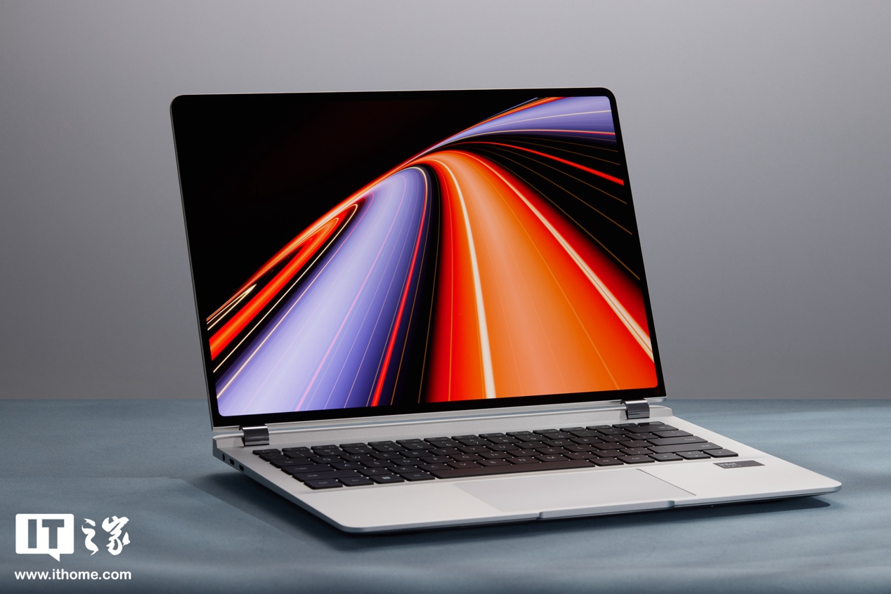 楔形全金属机身，星光灯加持，华为 MateBook GT 14 开箱