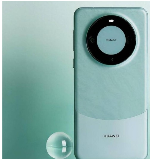 华为Mate70Pro+搭载的是哪款屏幕_华为Mate70Pro+屏幕性能详细介绍
