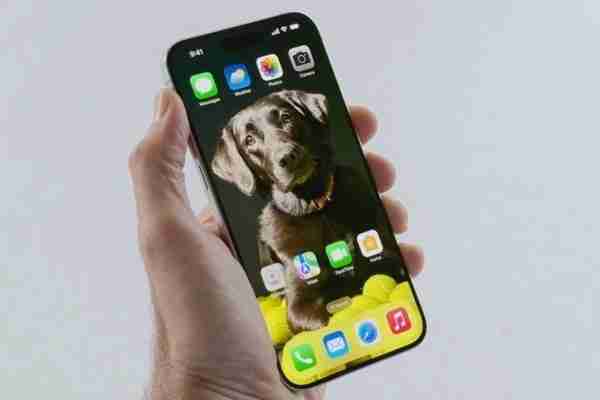 iPhone 15系列等升级iOS 18后问题频发，续航下降严重