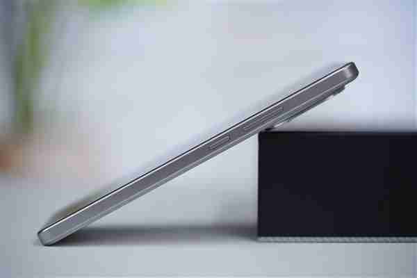 天玑9300+价格屠夫！iQOO Z9 Turbo+图赏