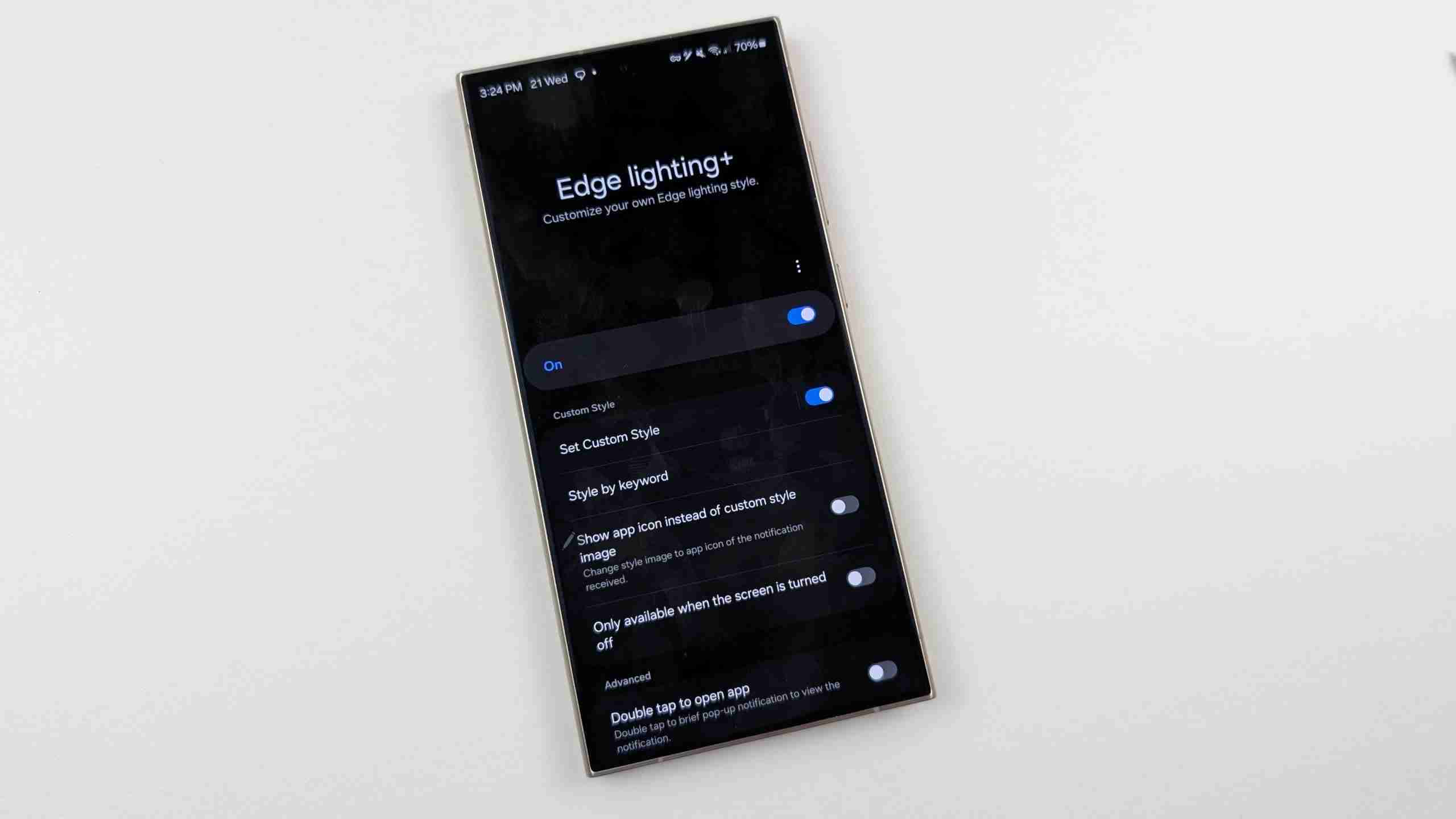 三星承认One UI 6.1.1更新导致Edge Lighting+应用无法正常运行