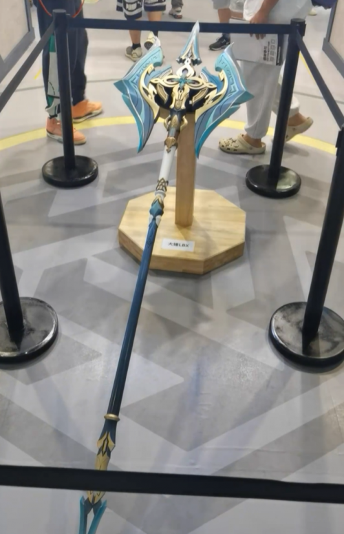 坏了，这游戏怎么“打铁”打到线下了？