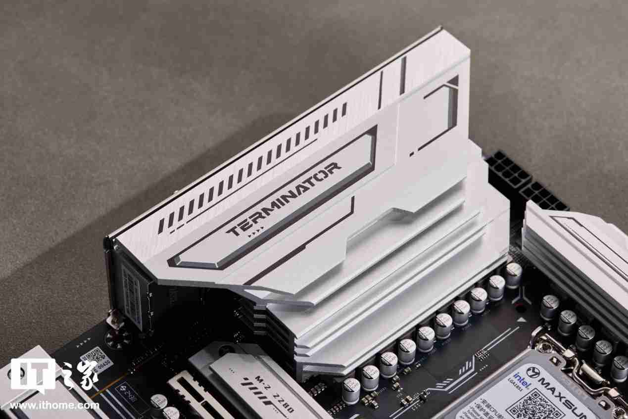 铭瑄终结者 Z890-A Wi-Fi 主板评测：进阶玩家的实用之选