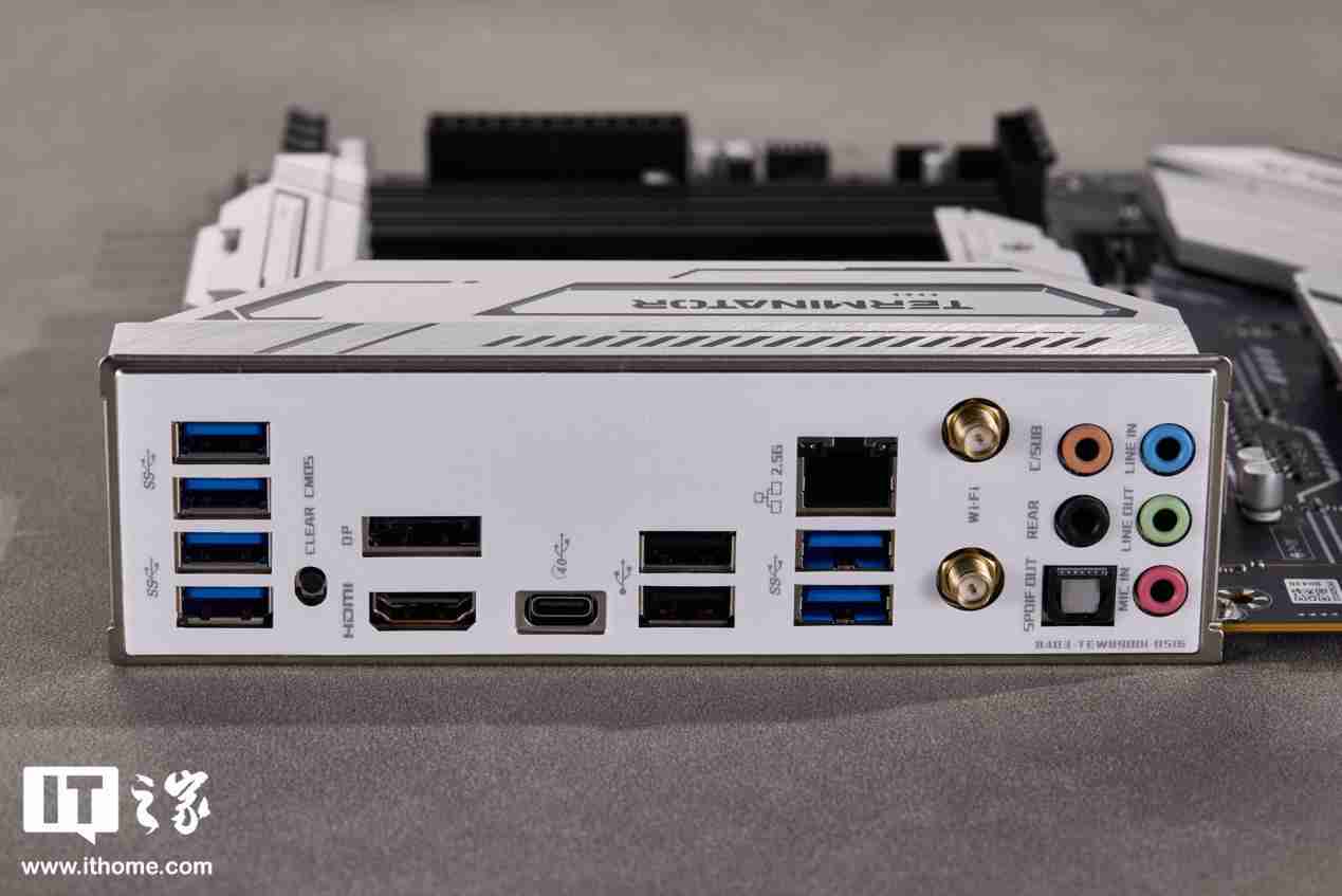 铭瑄终结者 Z890-A Wi-Fi 主板评测：进阶玩家的实用之选