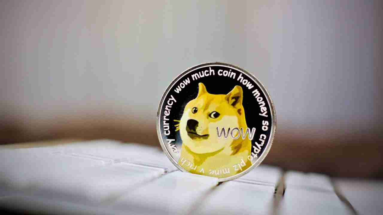 加密分析师Joao Wedson对Dogecoin的兴趣重新点燃了对Dogecoin的兴趣，这表明流行的Memecoin可能会为另一个重大举措做好准备。