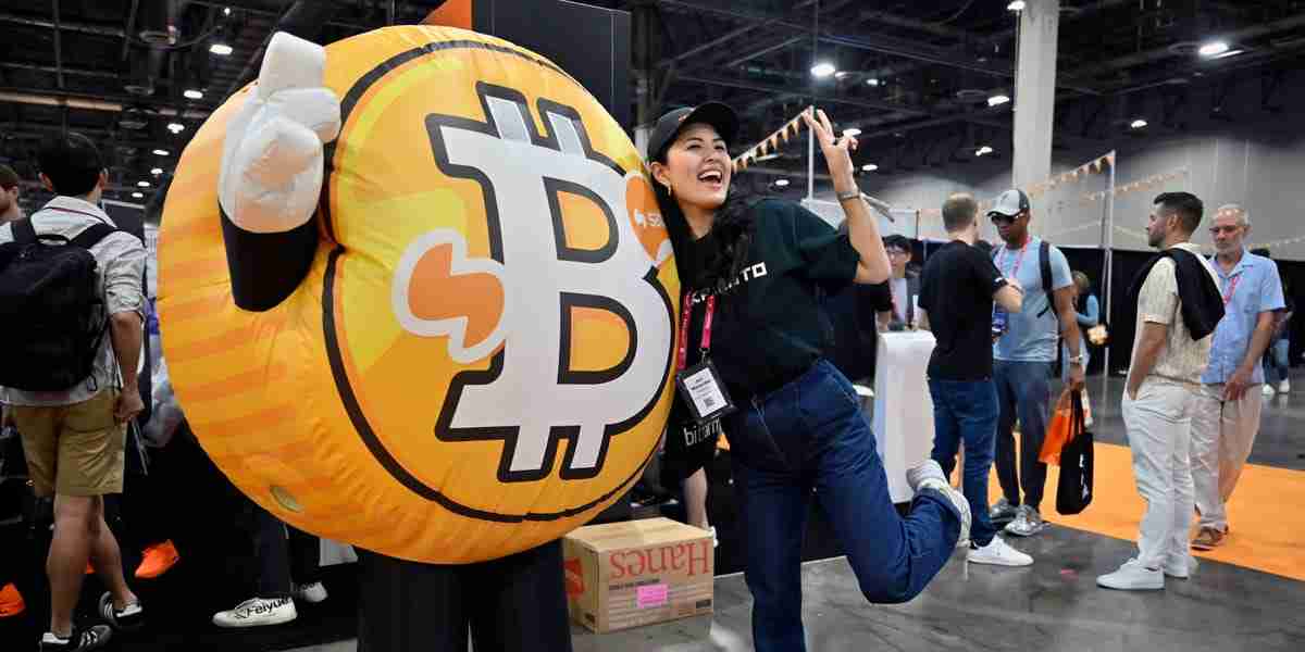 比特币加密货币反弹：乘风破浪再创新高