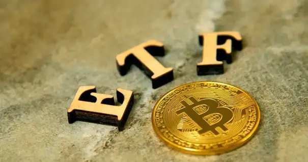 比特币ETF是什么?未来潜力如何?2025年比特币投资指南 - 创想鸟