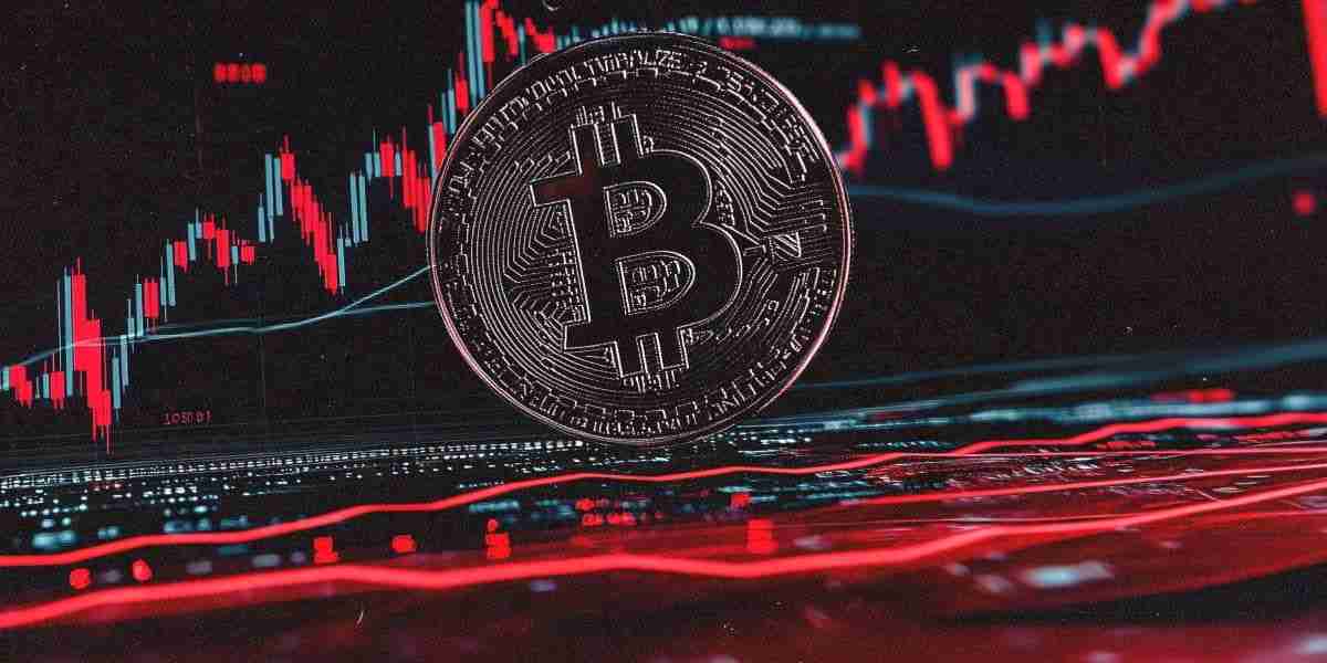 2025年btc价格预测：技术指标与市场动态深度解析