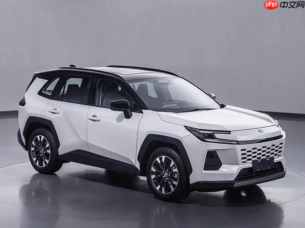 全新换代丰田威兰达11月20日上市 采用半封闭格栅设计