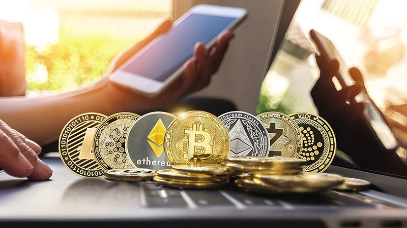 新币暴跌解析：是投资机会还是潜在陷阱？