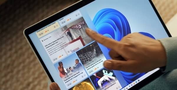 win11电脑屏幕倒过来了怎么办？