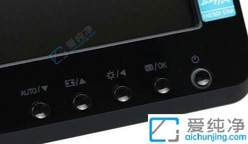 Win10电脑不全屏两边黑的怎么解决-win10电脑两边有黑边怎样全屏