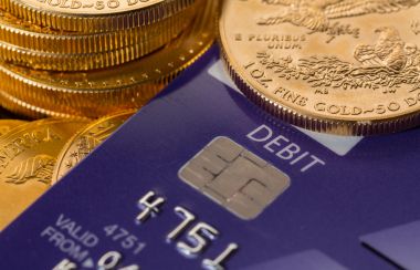 信用卡“上锁”功能让我们放心用卡！